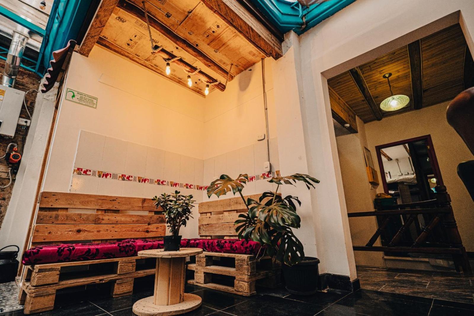 Ancestral Hostel Bogota Exterior photo
